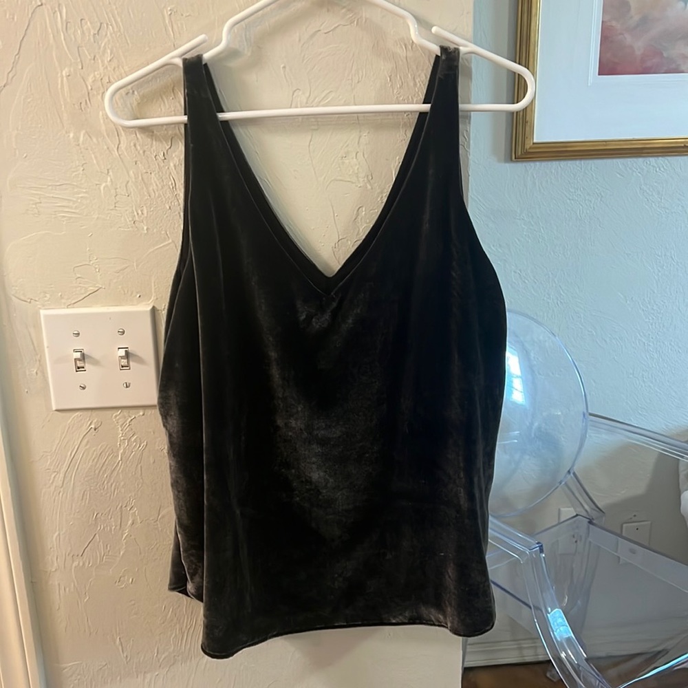 Loft gray / black velvet tank size medium